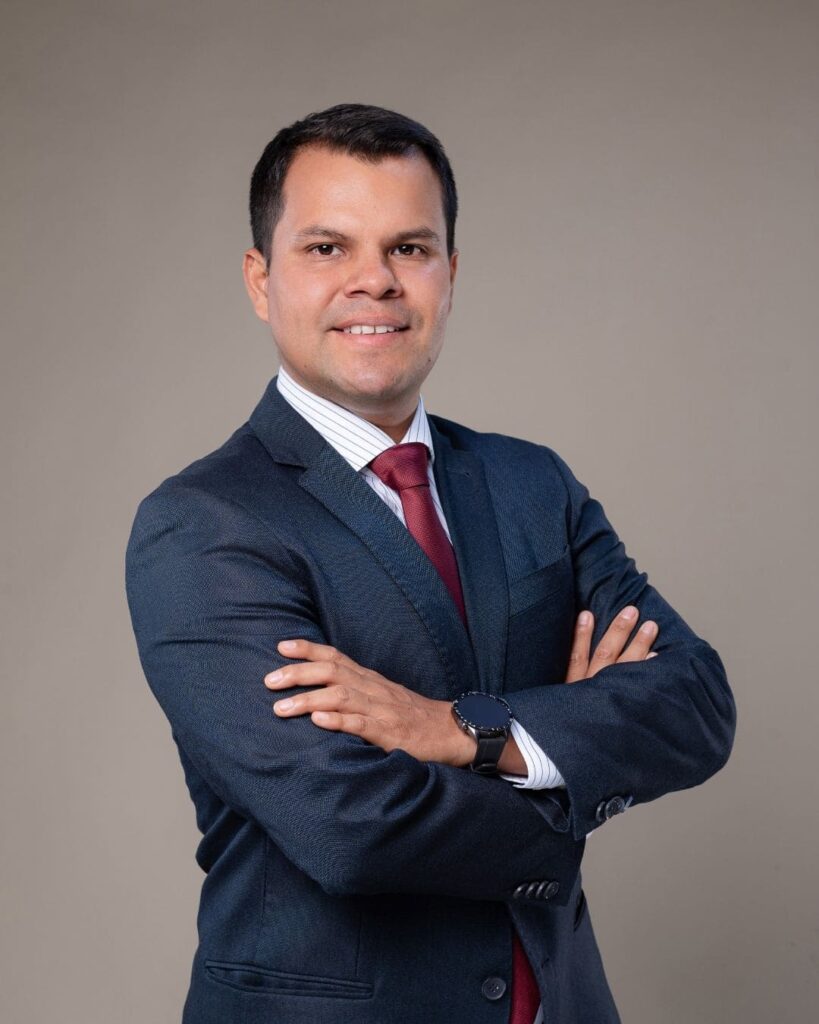 retratoscorporativos.pe-Carlos Ch. (1)